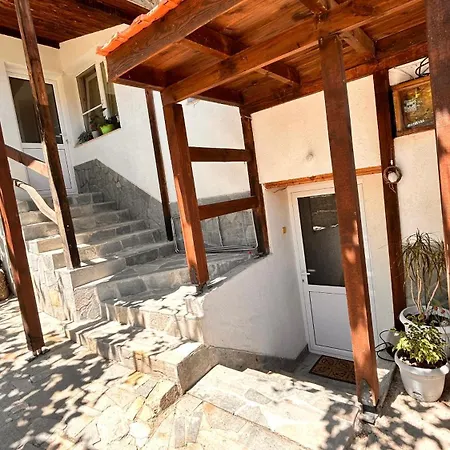 Monika Villa